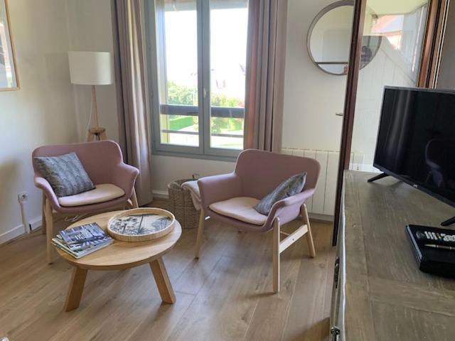 L'Appartement Vue Mer De La Villa Des Rosiers - Trouville Sur Mer Eksteriør bilde