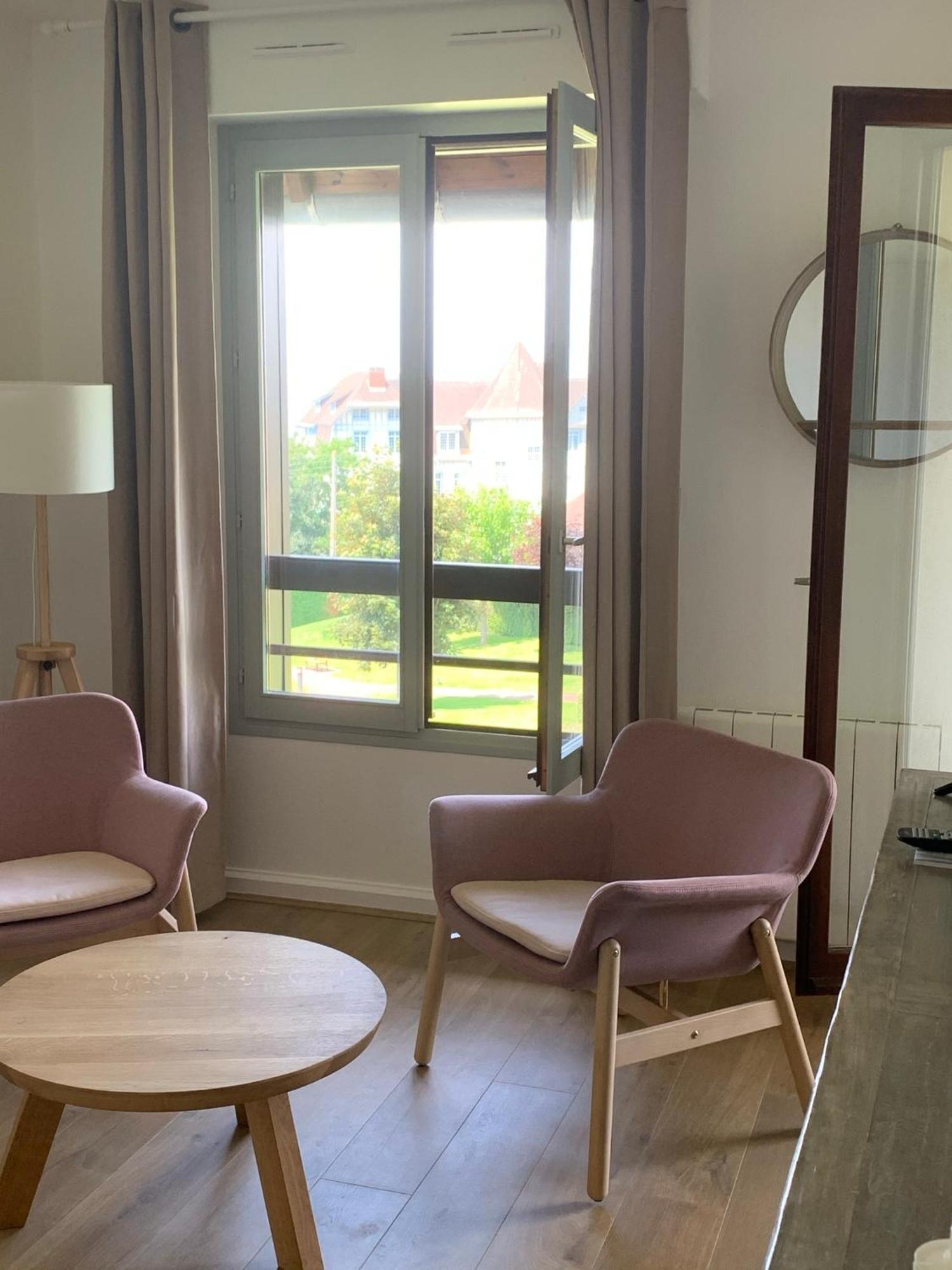 L'Appartement Vue Mer De La Villa Des Rosiers - Trouville Sur Mer Eksteriør bilde